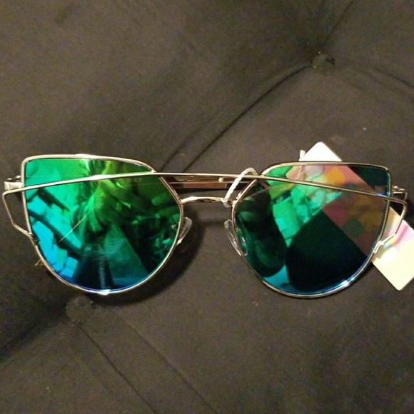 HIGH QUALITY CAT EYE  VINTAGE  SUNGLASSES - Picture 4 of 7